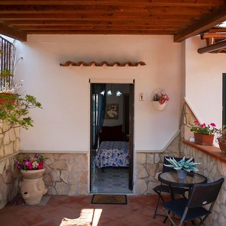 B&B Appartamenti L'Anfora Sperlonga Kültér fotó